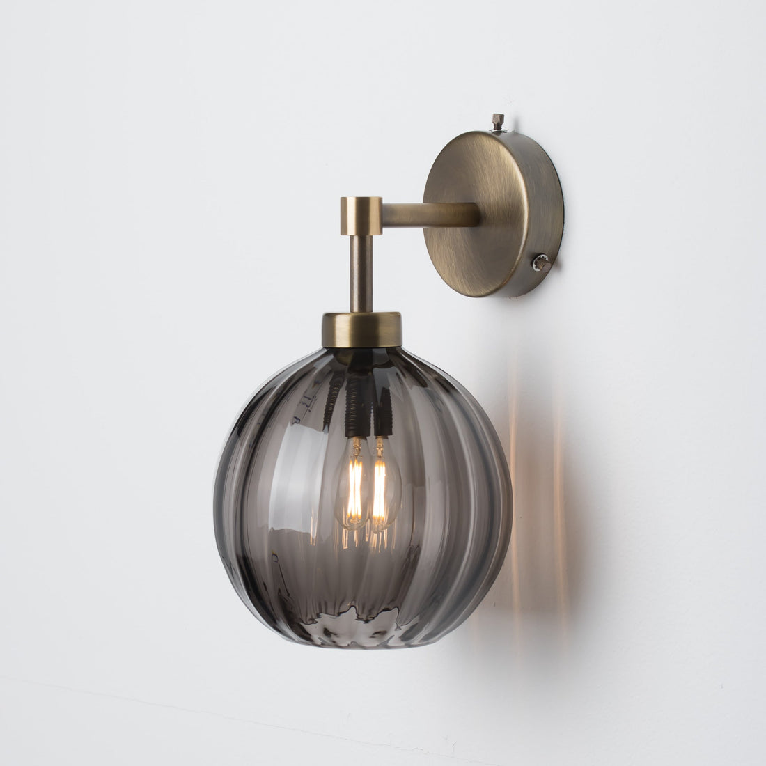 Petite Ball Wall Light - Grey/Optic