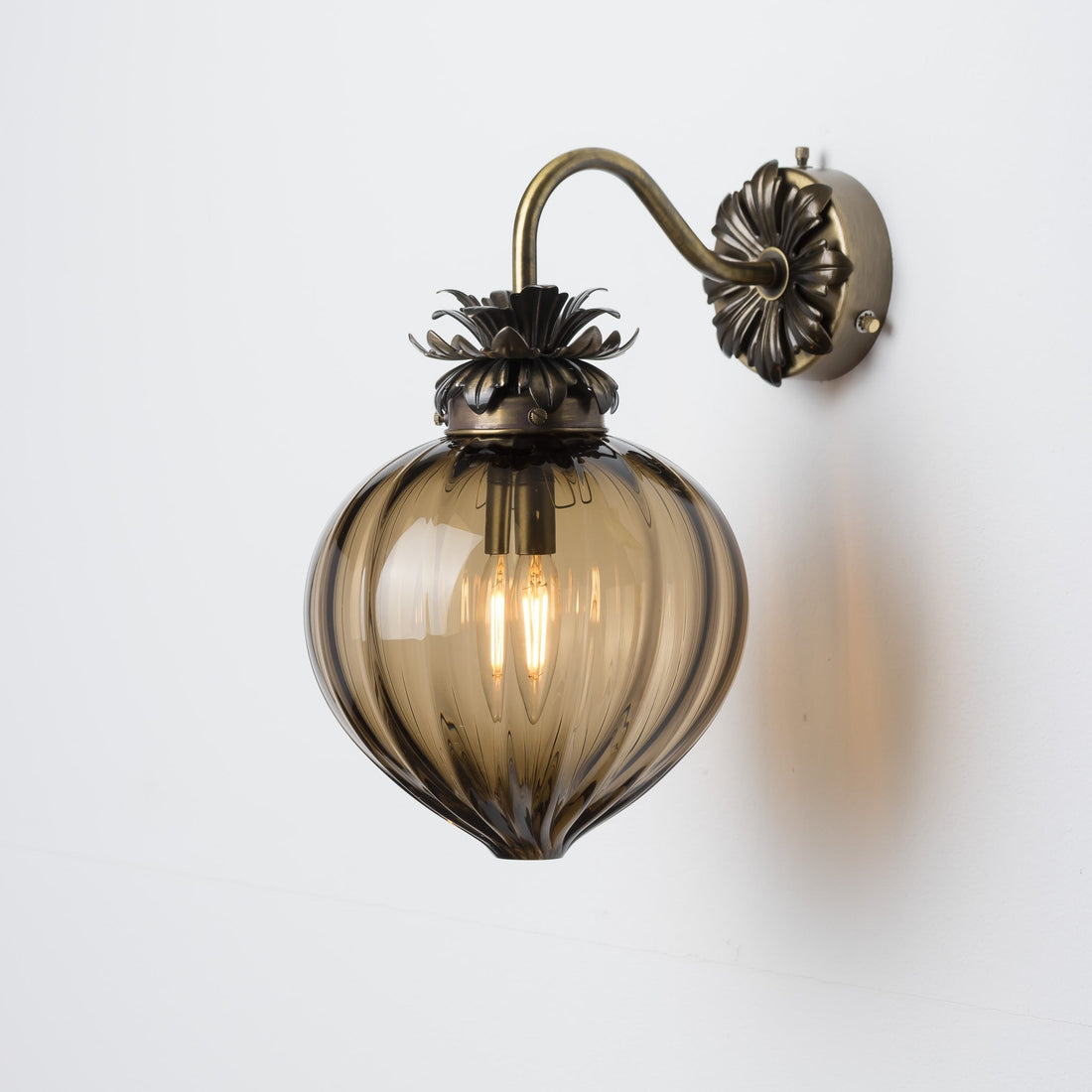 Flora Standard Wall Light - Bronze/Optic