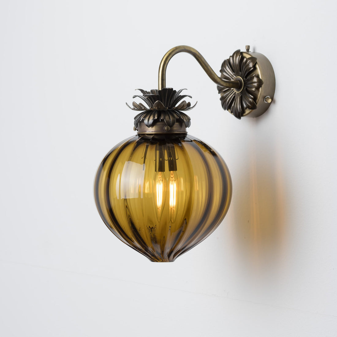 Flora Standard Wall Light - Sargasso/Optic