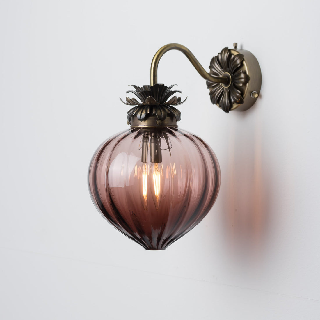 Flora Standard Wall Light - Tea/Optic