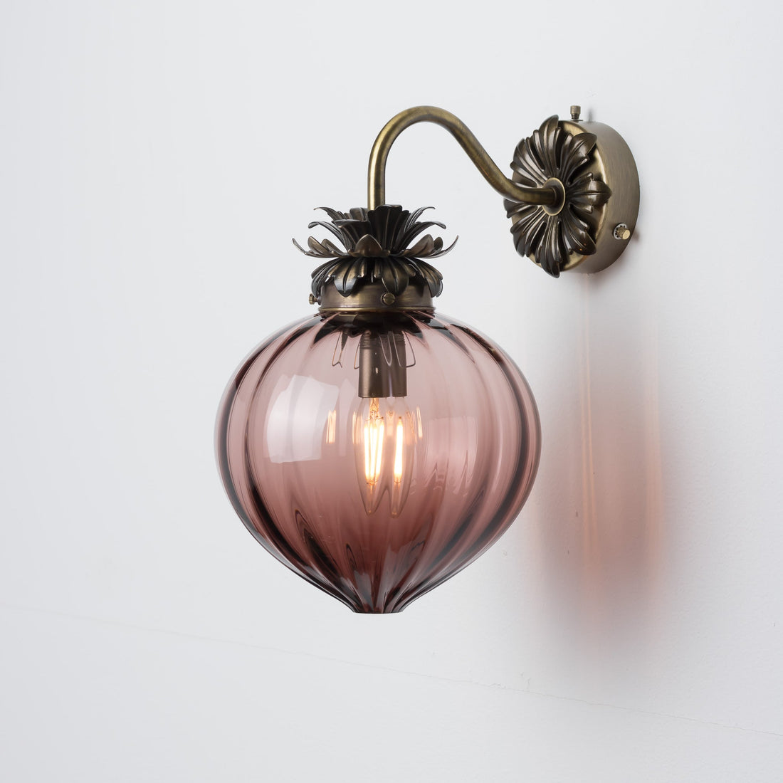 Flora Standard Wall Light - Tea/Optic