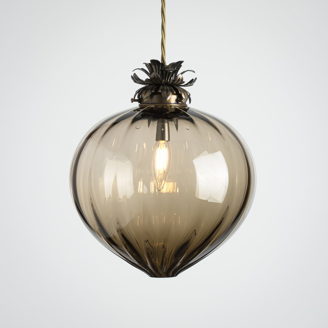 Flora Pendant Extra Large - Bronze/Optic