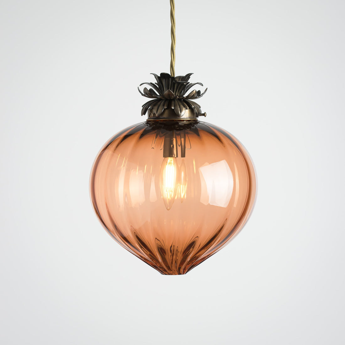 Flora Pendant Large - Peach/Optic
