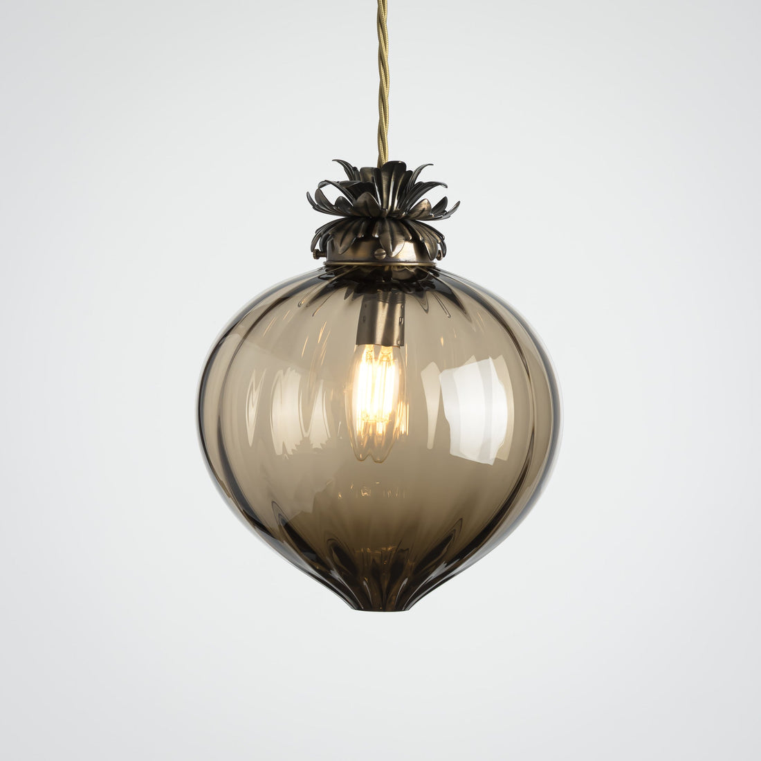 Flora Pendant Large - Bronze/Optic